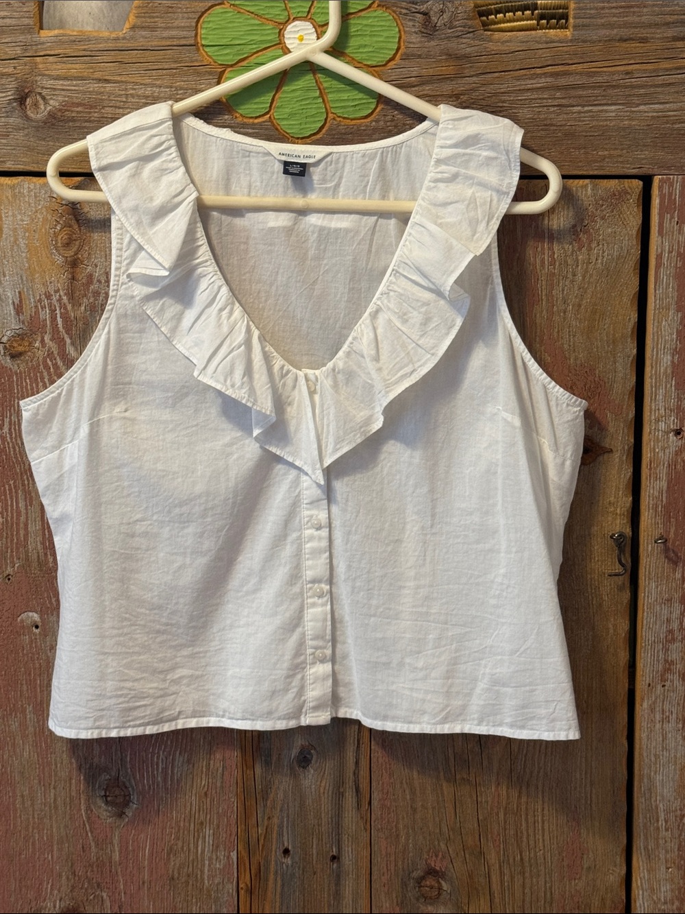 American Eagle White Ruffle V-Neck Sleeveless Button-Front Camisole, NWOT large